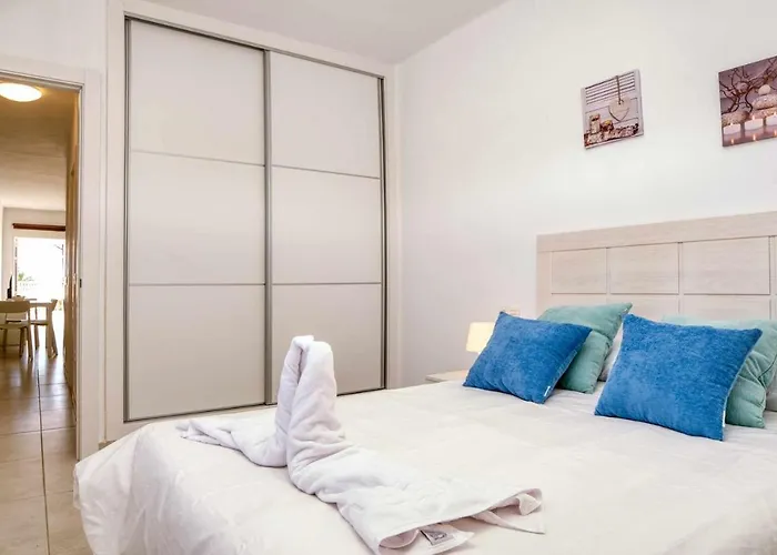 Luminosa Con Vista A La Piscina 科斯塔特吉塞