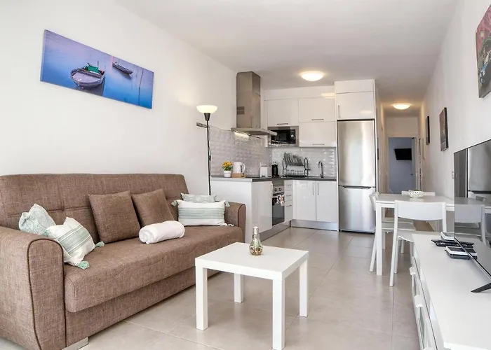 Vakantiehuis Luminosa Con Vista A La Piscina