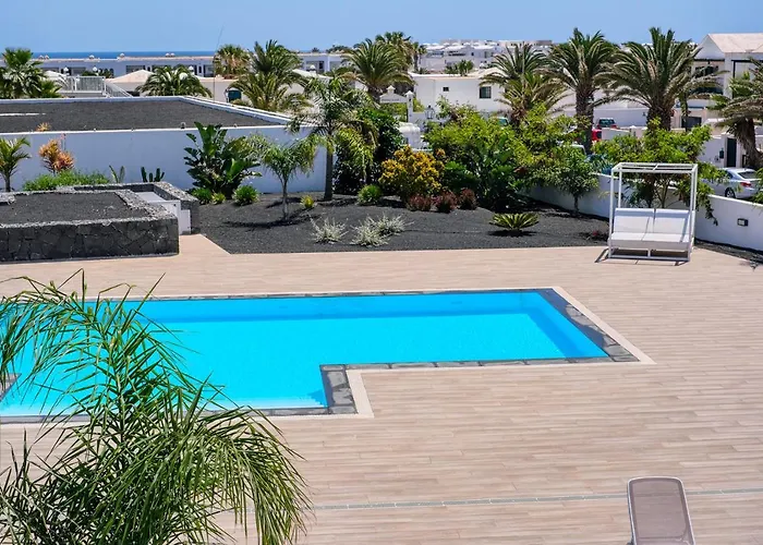 Luminosa Con Vista A La Piscina Holiday home Costa Teguise